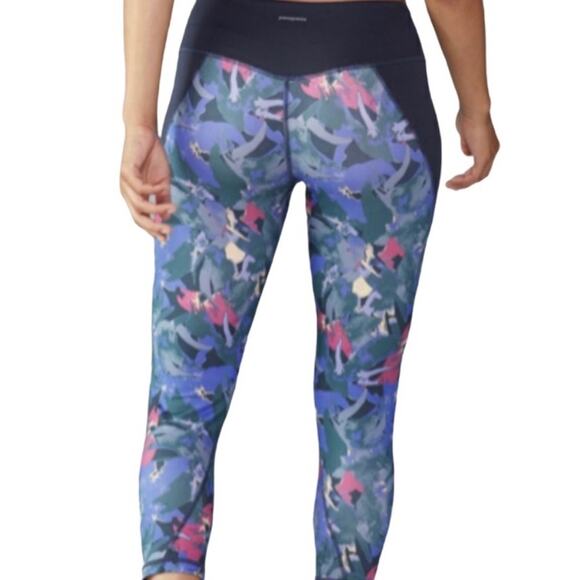PATAGONIA Centered Crop Leggings Purple Gray Abstract Print Athleisure Medium - Picture 4 of 15